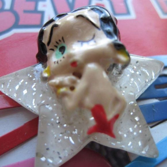 24 Colorful Betty Boop Snap Hair Clips Plastic Decorative Figures Sparkly Star - Picture 8 of 12